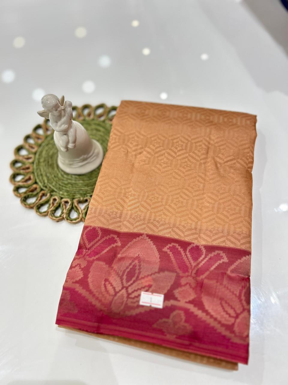 kanchipuram self imposing saree-Biscuit to pink  color  Search code 6054