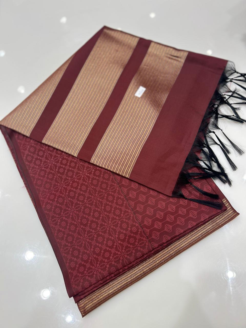 Semi Silk Saree - Maroon   Search code 9501