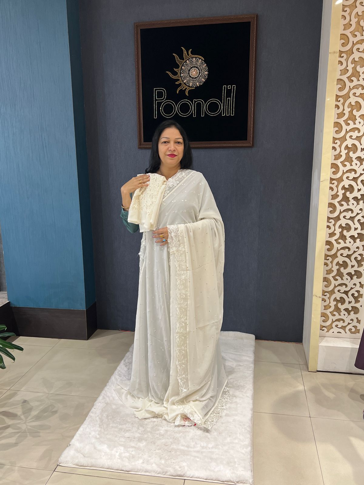 Georgette saree-Off white shade shade Search code 2304