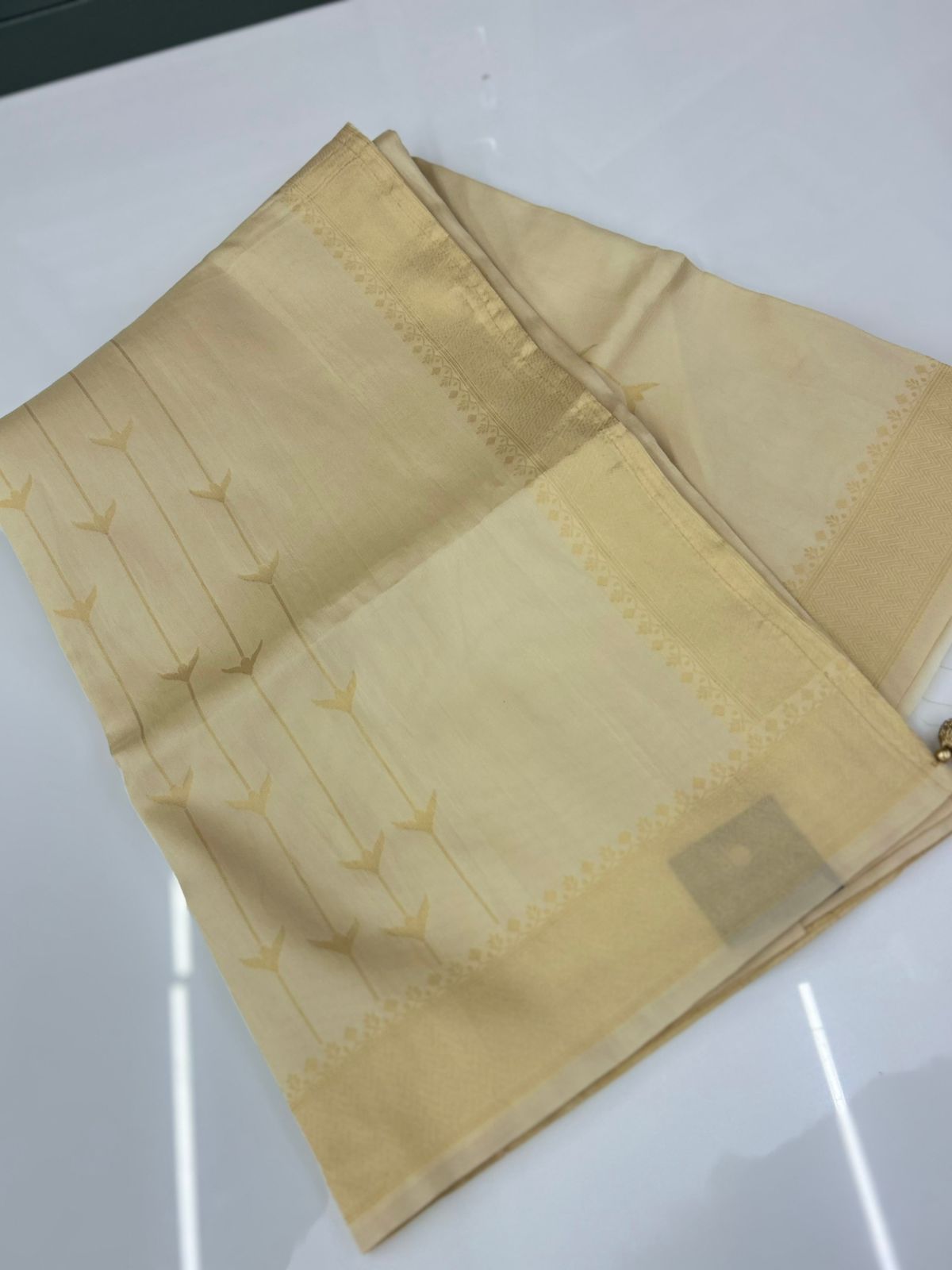 ponn kani collections - Golden  shade Search code 8509