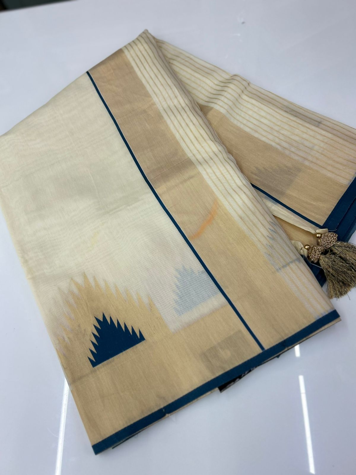 ponn kani collections - Golden  shade Search code 8516