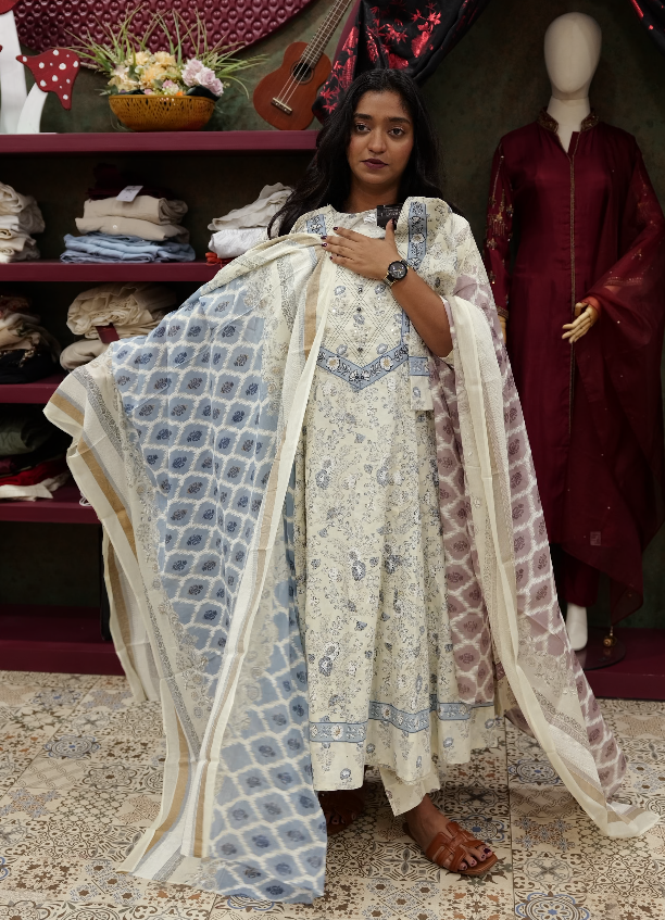 Salwar suit sets -Ivory Cream base with Powder Blue 5126