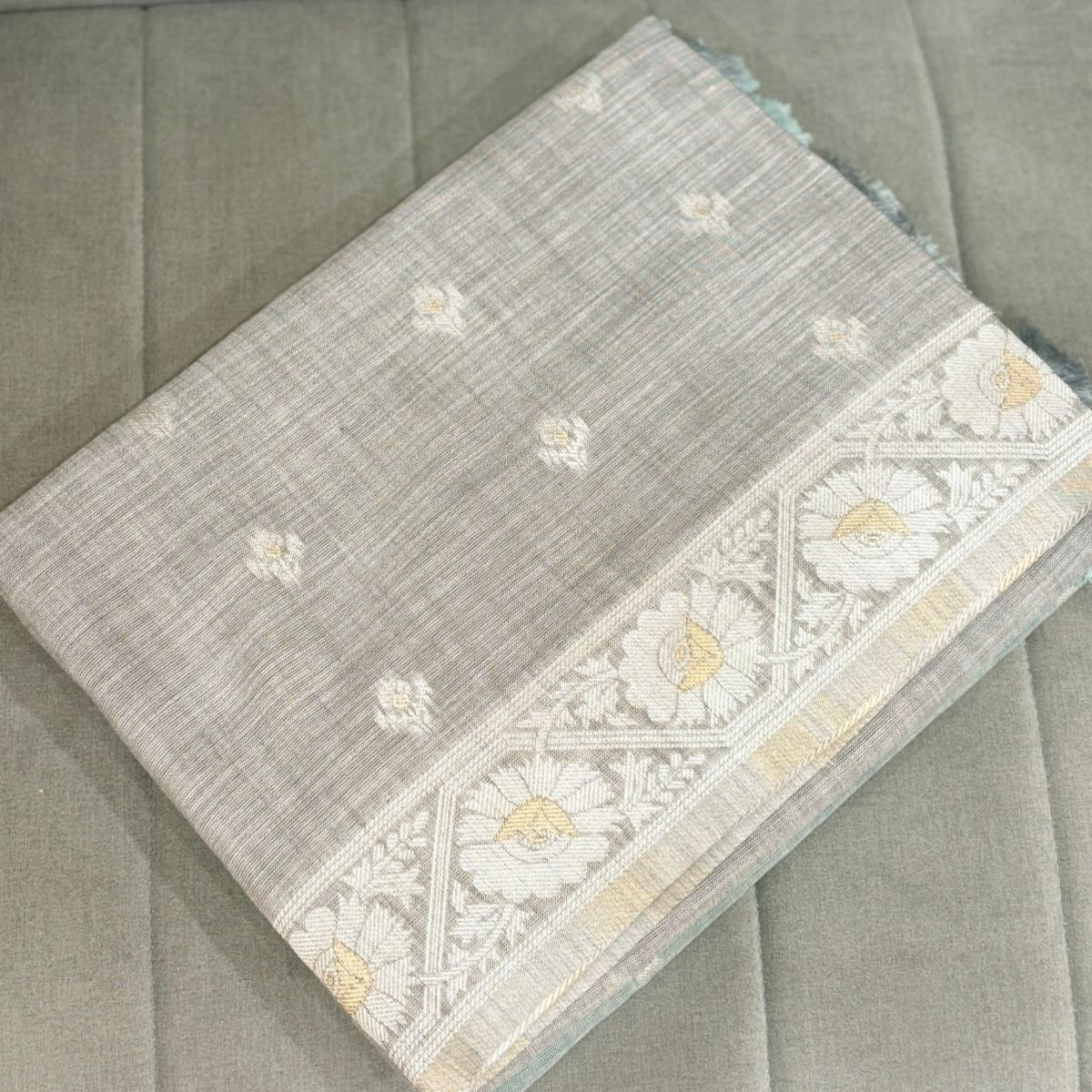 Khadi Cotton Saree - light green  shade Search code 8007