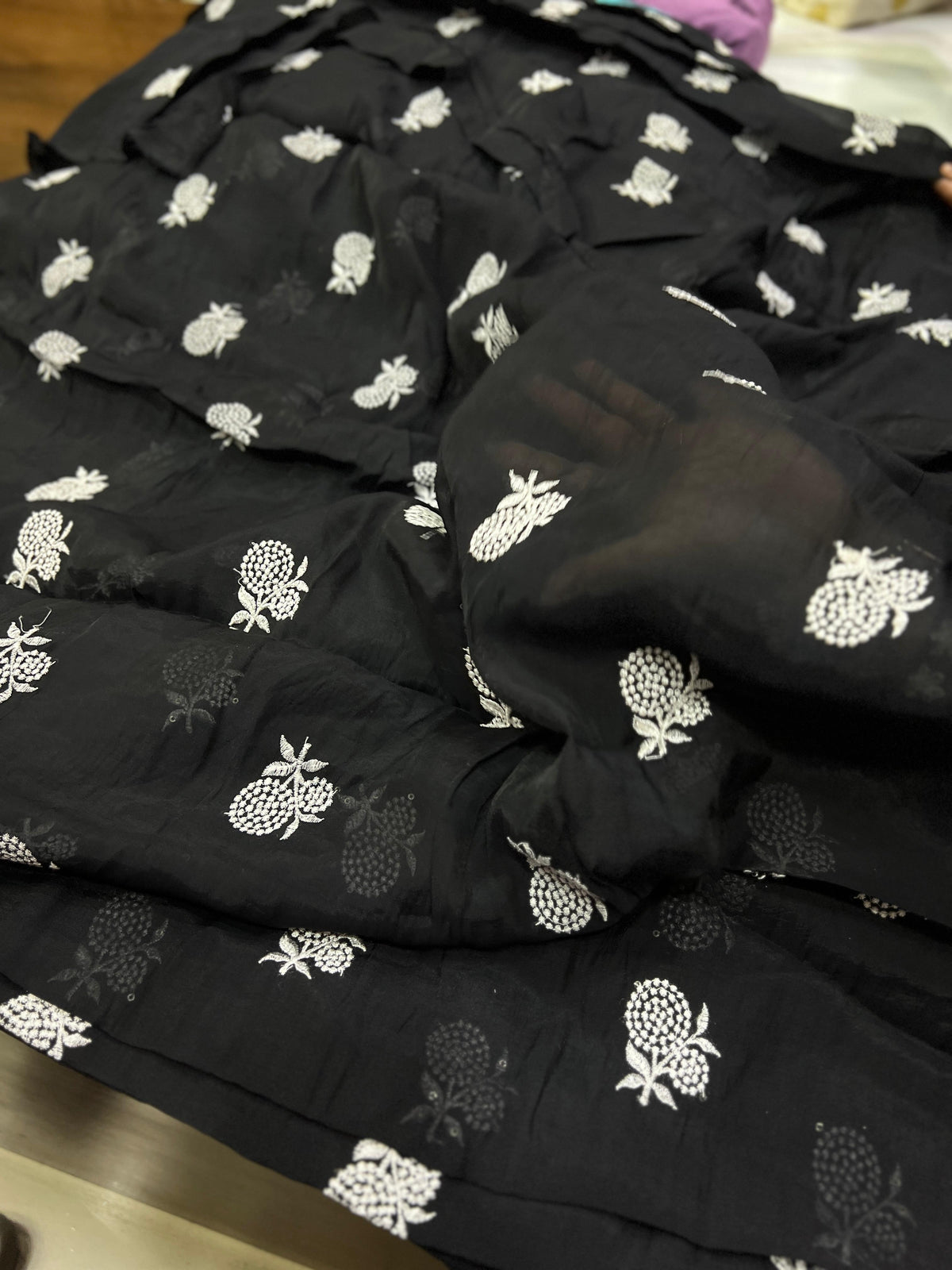 Running Material  black Color  Search code 6020)